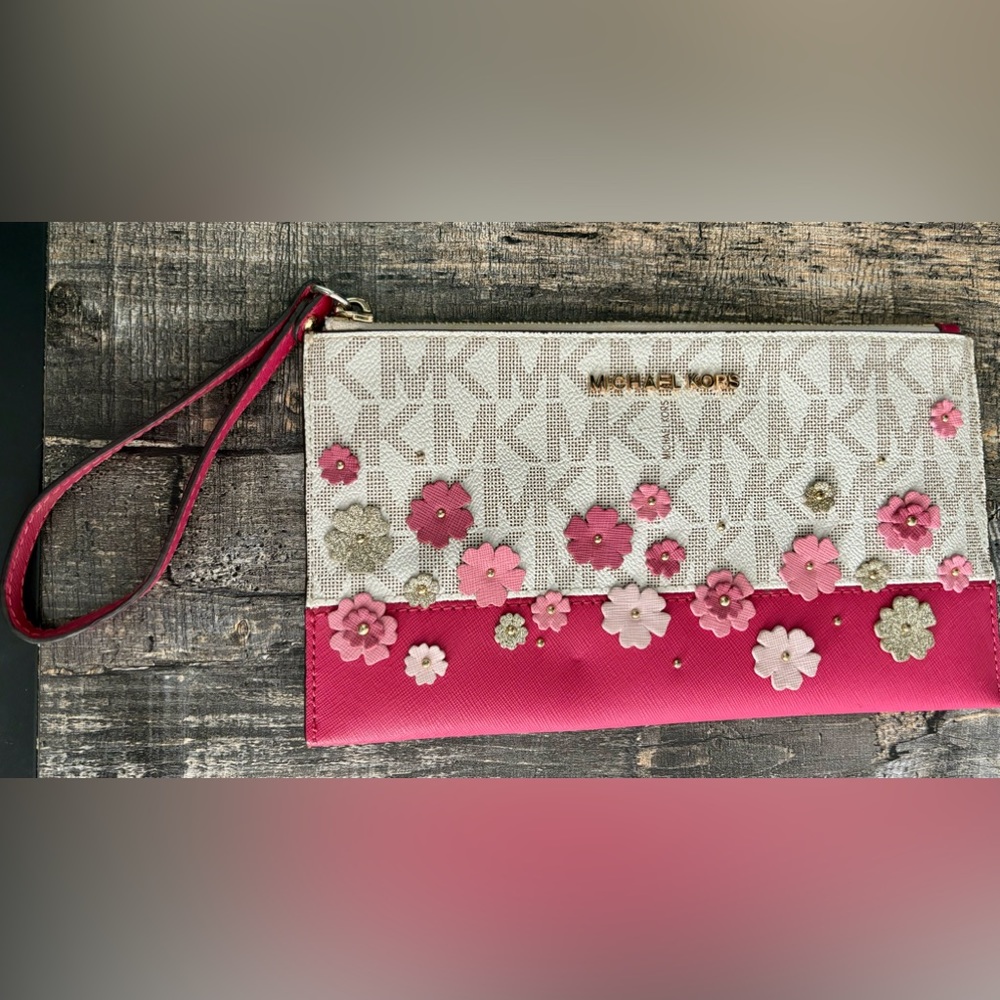 Michael Kors authentic floral and monogram large zip clutch MSRP$198